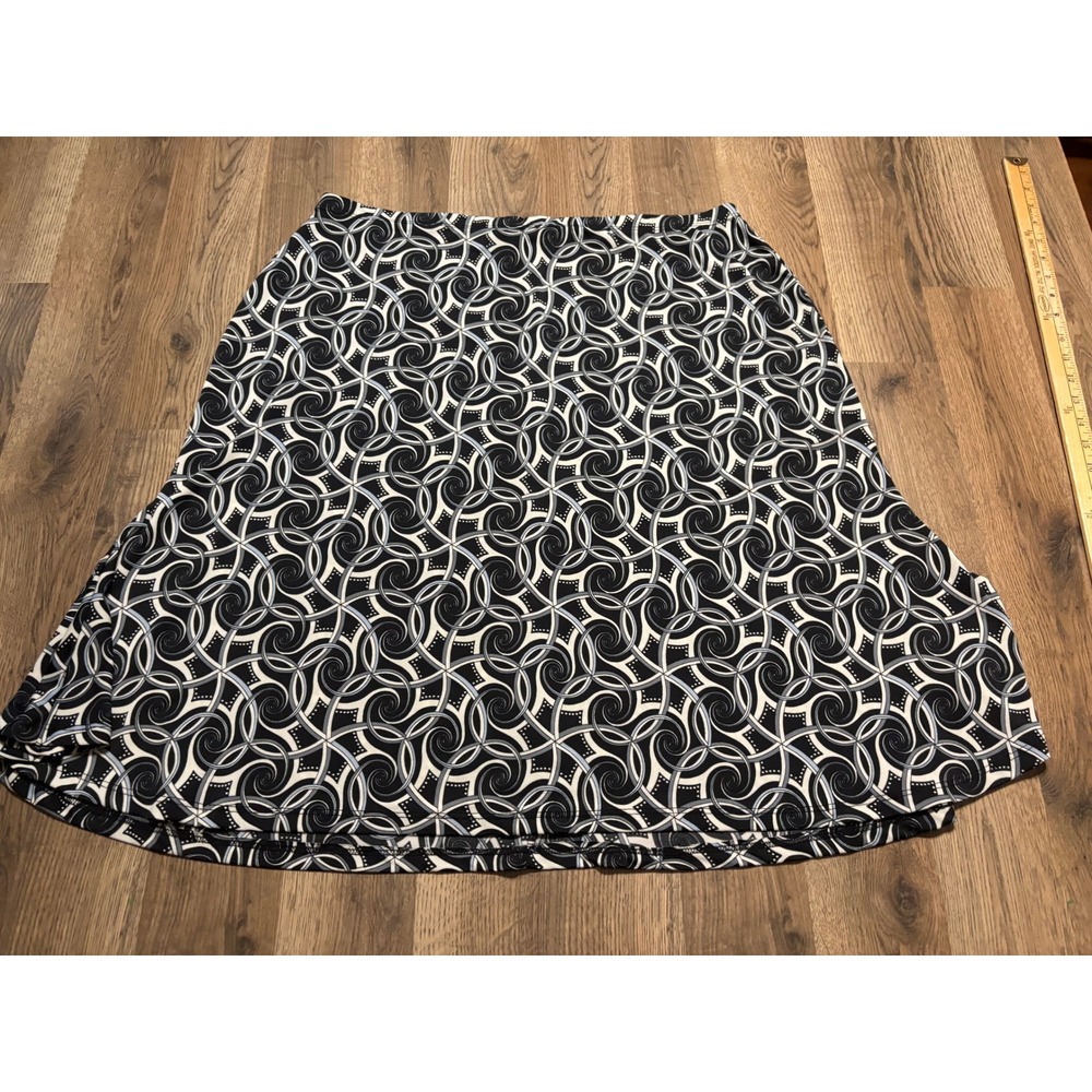Susan Lawrence Skirt Woman Size 2X Black Swirl A-Line Geometric Stretch